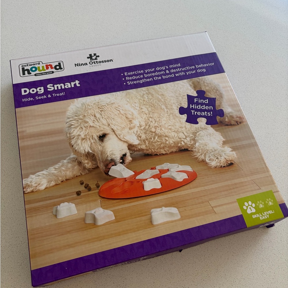 Outward Hound Nina Ottosson Dog Smart Interactive Puzzle Toy – Level 1